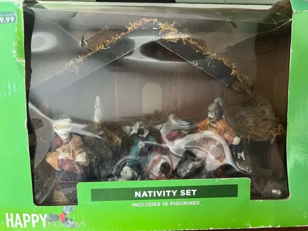 Porcelain Nativity Scene 13 Piece Home Accents Christmas Stable Manger